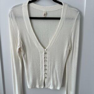 FP CREAM BUTTON-UP V-NECK LONG SLEEVE - SIZE S